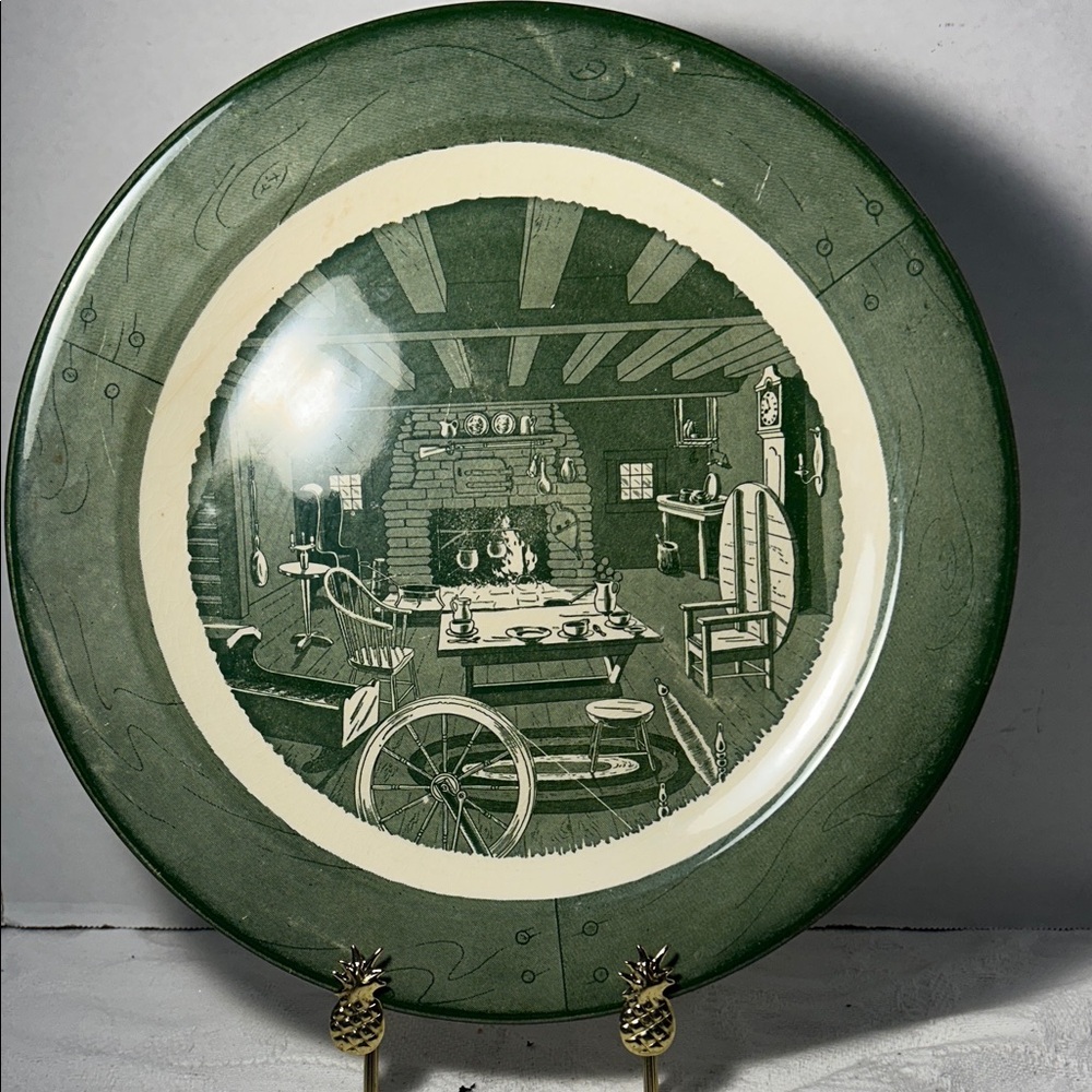 Vintage Royal  Colonial Vintage Green Decorative Plate 12 inch wide Made